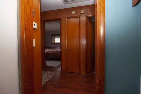 Entry Way - 604 Norman St, Ava, MO 65608 photo 4 of 5