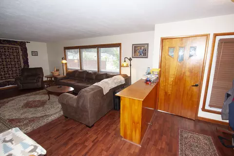 Entry Way - 604 Norman St, Ava, MO 65608 photo 1 of 5