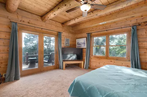 Bedroom - 26647 Twin Rivers Dr, Shell Knob, MO 65747 photo 2 of 8