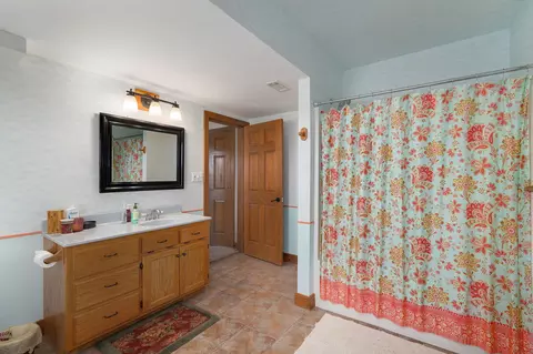 Bath - 26647 Twin Rivers Dr, Shell Knob, MO 65747 photo 6 of 6