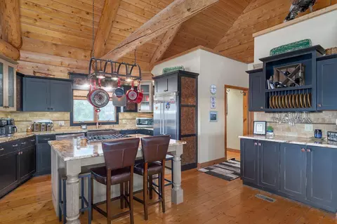 Kitchen - 26647 Twin Rivers Dr, Shell Knob, MO 65747 photo 2 of 6
