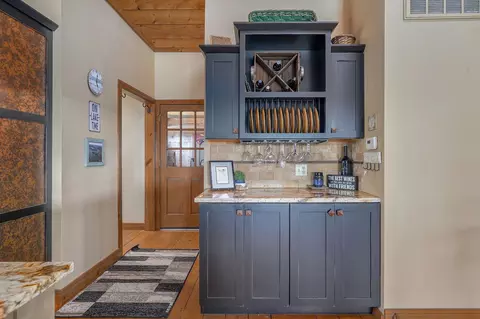 Kitchen - 26647 Twin Rivers Dr, Shell Knob, MO 65747 photo 5 of 6