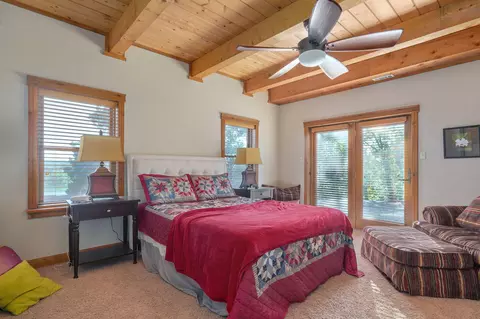 Bedroom - 26647 Twin Rivers Dr, Shell Knob, MO 65747 photo 7 of 8