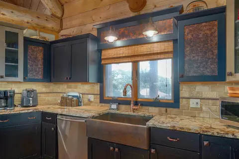 Kitchen - 26647 Twin Rivers Dr, Shell Knob, MO 65747 photo 3 of 6
