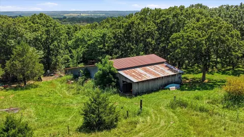184 State Rte E, Fair Grove, MO 65648