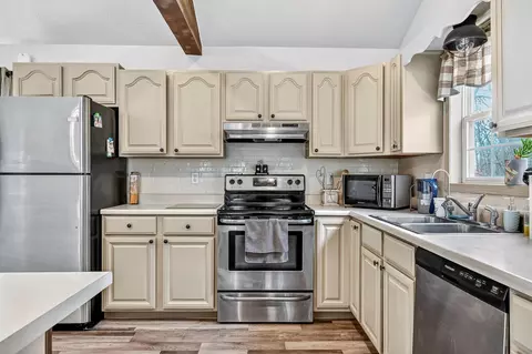 Kitchen - 6038 State Highway A, Marshfield, MO 65706 photo 4 of 4