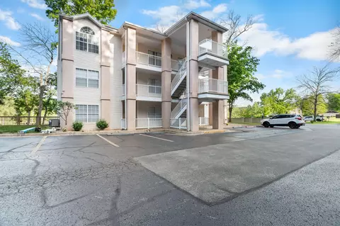 Exterior - 77 Anglers Pointe #4, Branson, MO 65616 photo 3 of 6