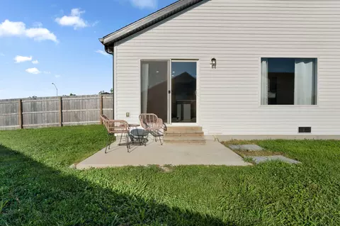 Exterior - 403 N Cheyenne Valley Rd, Nixa, MO 65714 photo 3 of 4