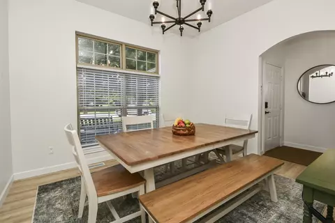 Dining - 285 Steury Rd, Springfield, MO 65809 photo 4 of 4