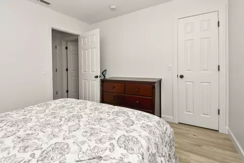 Bedroom - 285 Steury Rd, Springfield, MO 65809 photo 4 of 7