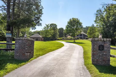 Exterior - 114 Lake Expressway Trl, Branson West, MO 65737 photo 3 of 15