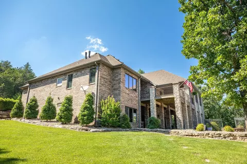 Exterior - 114 Lake Expressway Trl, Branson West, MO 65737 photo 12 of 15