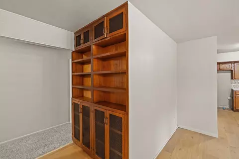 Entry Way - 1538 E Lindberg St, Springfield, MO 65804 photo 1 of 1