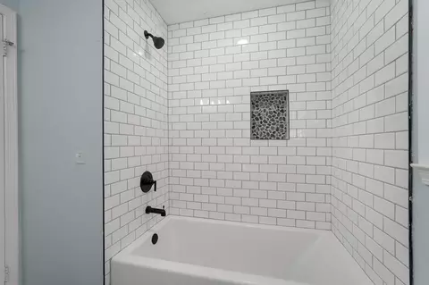 Bath - 2435 E Michelle Pl, Springfield, MO 65804 photo 5 of 5