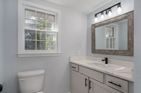 Bath - 2435 E Michelle Pl, Springfield, MO 65804 photo 1 of 5
