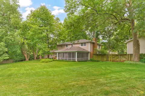 Exterior - 2435 E Michelle Pl, Springfield, MO 65804 photo 17 of 18