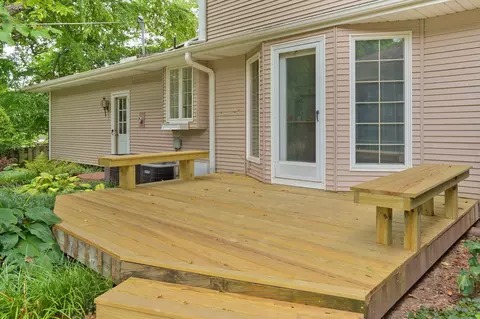 Exterior - 2435 E Michelle Pl, Springfield, MO 65804 photo 9 of 18