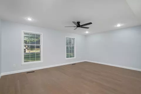 Living - 2435 E Michelle Pl, Springfield, MO 65804 photo 7 of 7