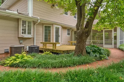 Exterior - 2435 E Michelle Pl, Springfield, MO 65804 photo 10 of 18