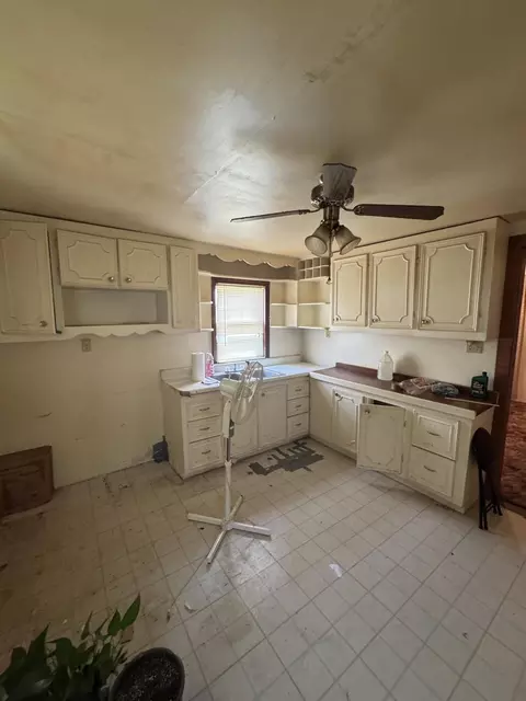 1723 W Chestnut St, Springfield, MO 65802 photo 4