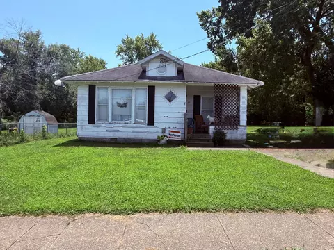 426 E Front St, Mountain Grove, MO 65711 photo 1