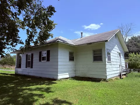 426 E Front St, Mountain Grove, MO 65711 photo 3