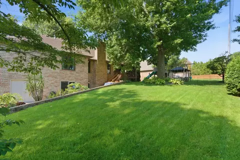 Exterior - 3955 Eastmoor St, Springfield, MO 65809 photo 10 of 11