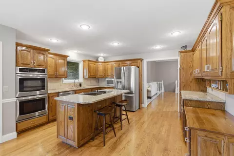 Kitchen - 3955 Eastmoor St, Springfield, MO 65809 photo 1 of 3