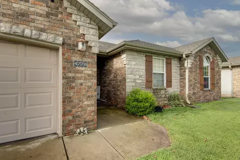 Exterior - 4776 W Stanford St, Springfield, MO 65802 photo 3 of 10
