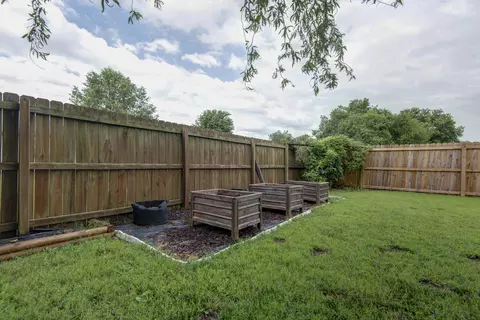 Exterior - 4776 W Stanford St, Springfield, MO 65802 photo 10 of 10