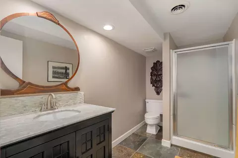 Bath - 2506 E Melbourne Rd, Springfield, MO 65804 photo 7 of 8