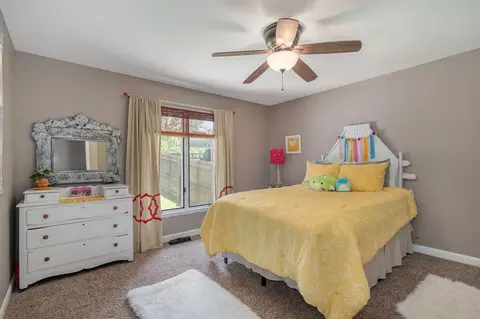 Bedroom - 2506 E Melbourne Rd, Springfield, MO 65804 photo 4 of 10