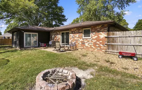Exterior - 6946 W Lone Oak St, Springfield, MO 65803 photo 10 of 11