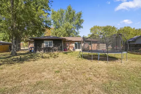 Exterior - 6946 W Lone Oak St, Springfield, MO 65803 photo 8 of 11