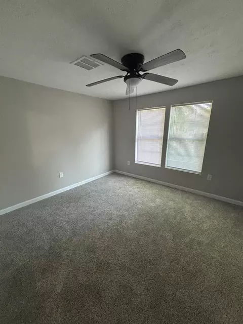 Bedroom - 2805 N Grant Ave, Springfield, MO 65803 photo 4 of 5