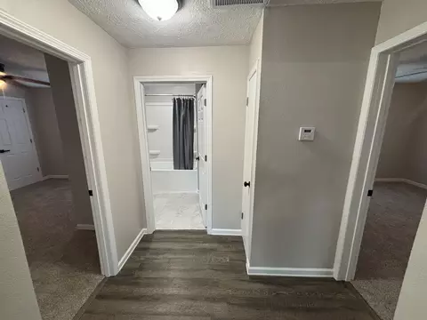Entry Way - 2805 N Grant Ave, Springfield, MO 65803 photo 1 of 2