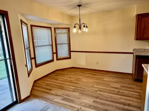 Dining - 1141 E Cambridge St, Springfield, MO 65807 photo 2 of 2