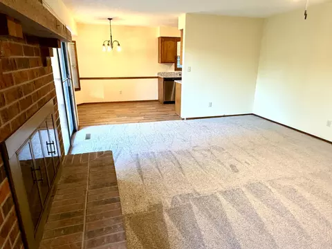 Living - 1141 E Cambridge St, Springfield, MO 65807 photo 3 of 5