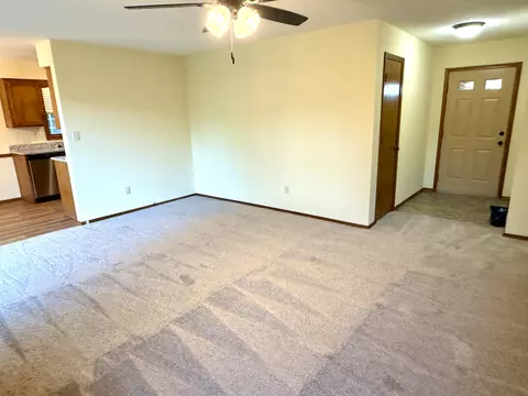 Living - 1141 E Cambridge St, Springfield, MO 65807 photo 4 of 5