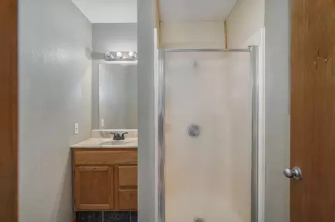 Bath - 326 Arliss Dr, Crane, MO 65633 photo 2 of 2
