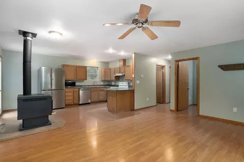 Living - 326 Arliss Dr, Crane, MO 65633 photo 4 of 5