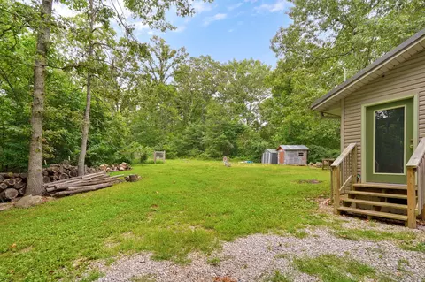 Exterior - 326 Arliss Dr, Crane, MO 65633 photo 4 of 10