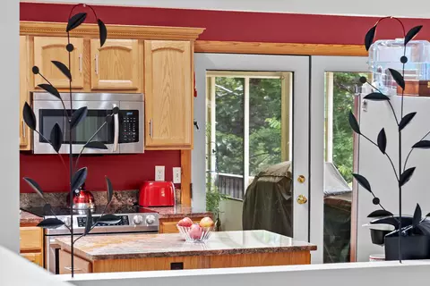 Kitchen - 341 River Dr, Branson, MO 65616 photo 3 of 4