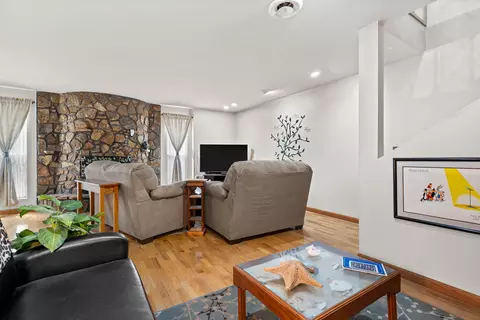 Living - 341 River Dr, Branson, MO 65616 photo 6 of 6