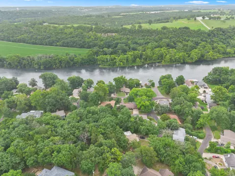 View/Area - 341 River Dr, Branson, MO 65616 photo 1 of 7
