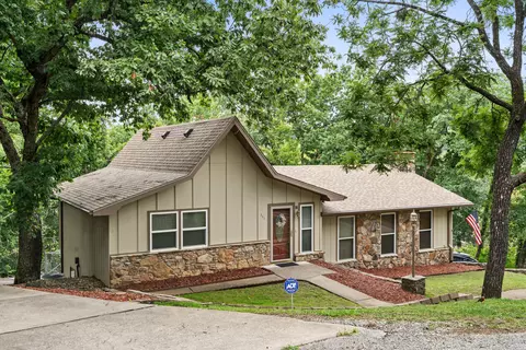 Exterior - 341 River Dr, Branson, MO 65616 photo 4 of 7