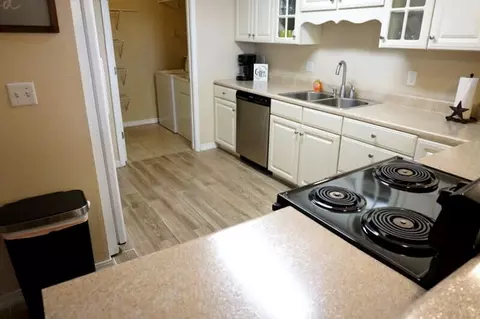 Kitchen - 189 Avondale Dr #5, Branson, MO 65616 photo 2 of 3