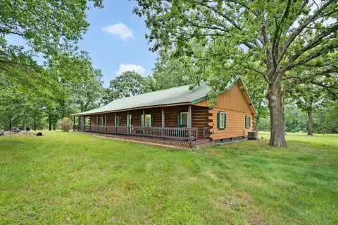 Exterior - 688 Stevens Rd, Garrison, MO 65657 photo 2 of 12