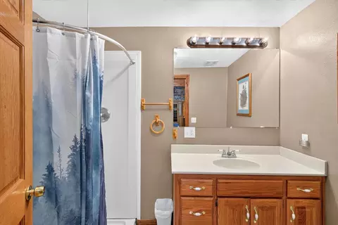 Bath - 688 Stevens Rd, Garrison, MO 65657 photo 3 of 3