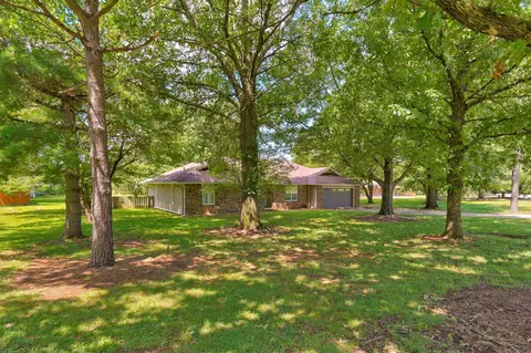 6401 N Marilyn Ave, Springfield, MO 65803 photo 5